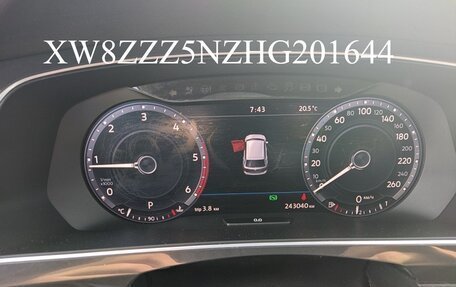 Volkswagen Tiguan II, 2017 год, 1 850 000 рублей, 4 фотография
