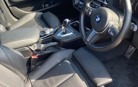 BMW 1 серия, 2018 год, 1 610 000 рублей, 10 фотография