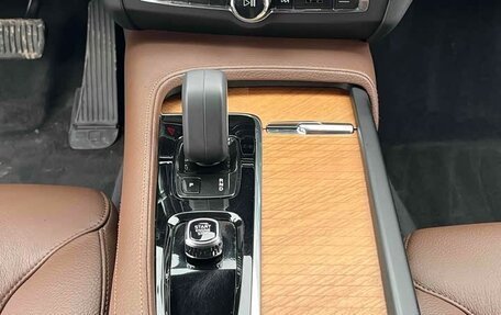 Volvo S90 II рестайлинг, 2022 год, 2 999 777 рублей, 10 фотография