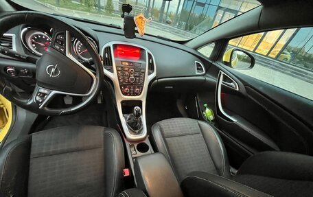 Opel Astra J, 2011 год, 800 000 рублей, 12 фотография