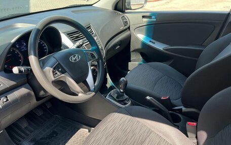 Hyundai Solaris II рестайлинг, 2016 год, 870 000 рублей, 8 фотография