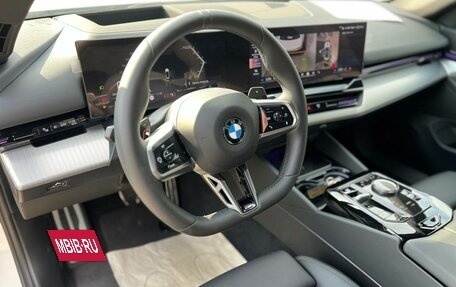 BMW 5 серия, 2024 год, 8 850 000 рублей, 9 фотография