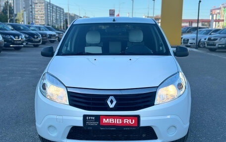 Renault Sandero I, 2013 год, 620 000 рублей, 2 фотография