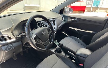 Hyundai Solaris II рестайлинг, 2019 год, 980 000 рублей, 9 фотография