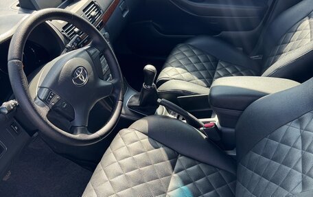 Toyota Avensis III рестайлинг, 2008 год, 940 000 рублей, 13 фотография