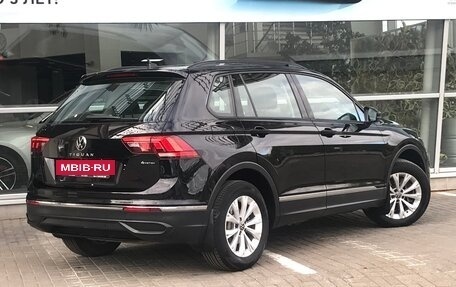Volkswagen Tiguan II, 2021 год, 3 390 000 рублей, 3 фотография