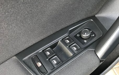 Volkswagen Tiguan II, 2021 год, 3 390 000 рублей, 25 фотография