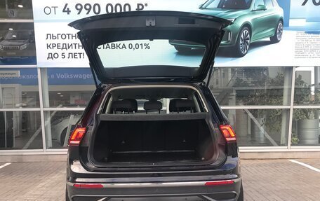 Volkswagen Tiguan II, 2021 год, 3 390 000 рублей, 18 фотография