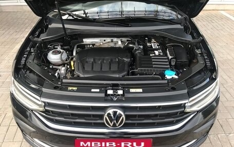 Volkswagen Tiguan II, 2021 год, 3 390 000 рублей, 16 фотография