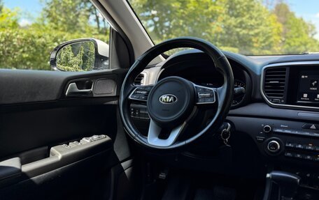 KIA Sportage IV рестайлинг, 2019 год, 2 290 000 рублей, 21 фотография