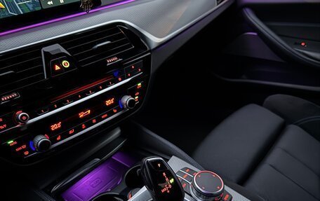 BMW 5 серия, 2018 год, 3 280 000 рублей, 8 фотография