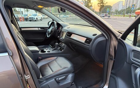 Volkswagen Touareg III, 2011 год, 1 585 000 рублей, 15 фотография