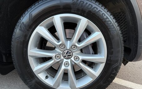 Volkswagen Touareg III, 2011 год, 1 585 000 рублей, 24 фотография