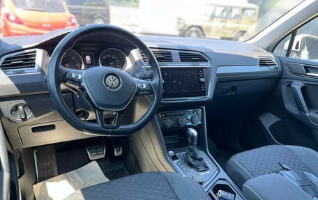 Volkswagen Tiguan II, 2018 год, 2 530 000 рублей, 8 фотография
