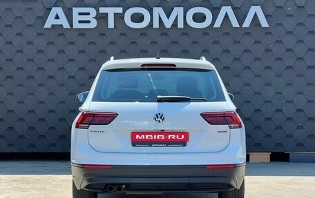 Volkswagen Tiguan II, 2018 год, 2 530 000 рублей, 5 фотография