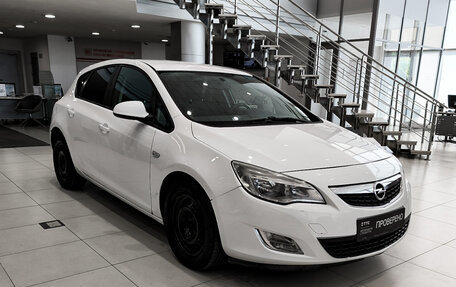 Opel Astra J, 2012 год, 620 000 рублей, 3 фотография