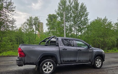 Toyota Hilux VIII, 2018 год, 2 600 000 рублей, 2 фотография