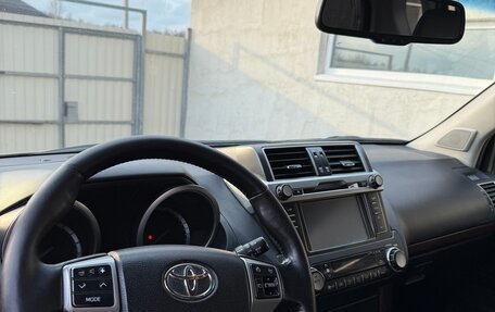 Toyota Land Cruiser Prado 150 рестайлинг 2, 2016 год, 3 300 000 рублей, 17 фотография