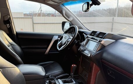 Toyota Land Cruiser Prado 150 рестайлинг 2, 2016 год, 3 300 000 рублей, 20 фотография