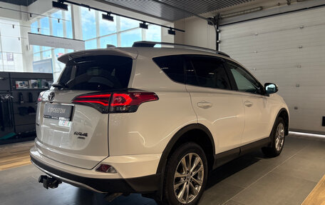 Toyota RAV4, 2019 год, 2 649 000 рублей, 7 фотография