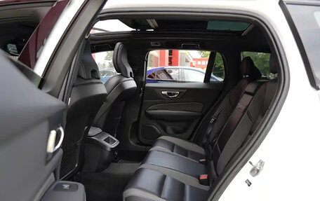Volvo V60 II, 2021 год, 2 731 690 рублей, 6 фотография