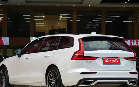 Volvo V60 II, 2021 год, 2 731 690 рублей, 2 фотография