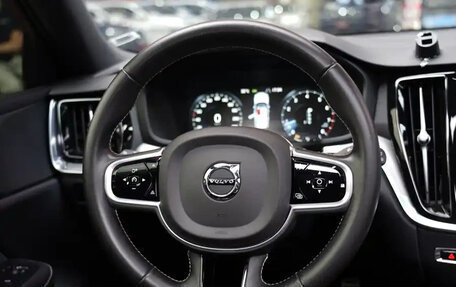 Volvo V60 II, 2021 год, 2 731 690 рублей, 11 фотография