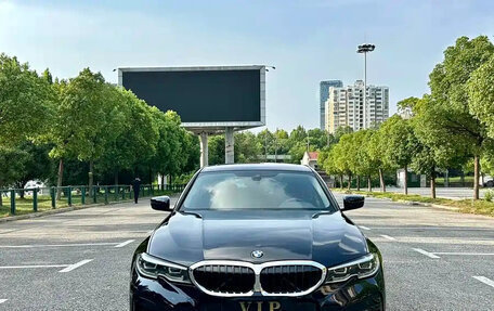 BMW 3 серия, 2020 год, 2 400 000 рублей, 3 фотография