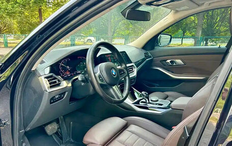 BMW 3 серия, 2020 год, 2 400 000 рублей, 9 фотография