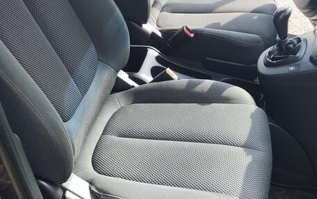 KIA Carens III (RP), 2007 год, 625 000 рублей, 27 фотография