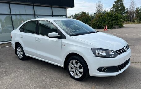 Volkswagen Polo VI (EU Market), 2014 год, 899 000 рублей, 2 фотография