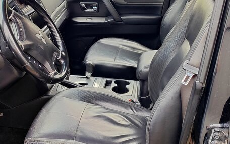 Mitsubishi Pajero IV, 2011 год, 1 750 000 рублей, 5 фотография