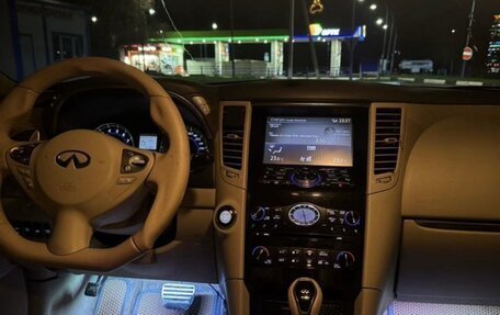 Infiniti FX II, 2012 год, 1 600 000 рублей, 8 фотография