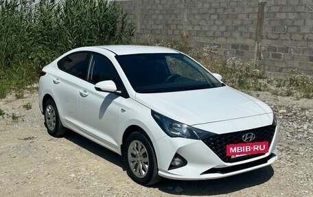 Hyundai Solaris II рестайлинг, 2020 год, 1 360 000 рублей, 7 фотография