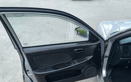 Hyundai Sonata IV рестайлинг, 2004 год, 340 000 рублей, 6 фотография