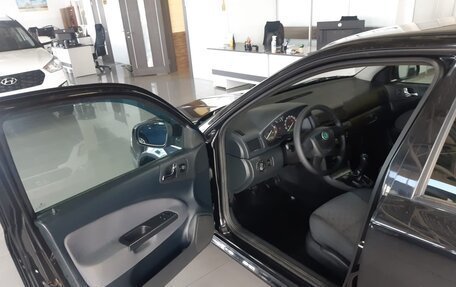 Skoda Octavia, 2010 год, 630 000 рублей, 8 фотография