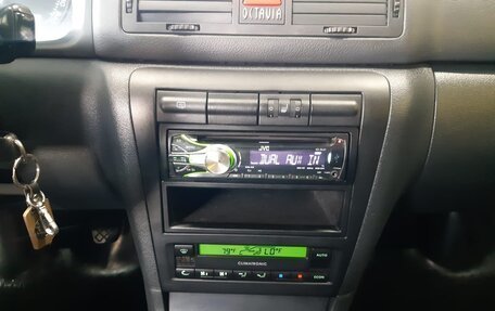 Skoda Octavia, 2010 год, 630 000 рублей, 11 фотография