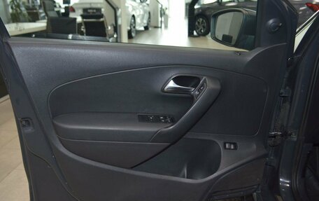 Volkswagen Polo VI (EU Market), 2010 год, 396 000 рублей, 22 фотография