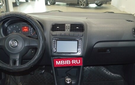 Volkswagen Polo VI (EU Market), 2010 год, 396 000 рублей, 24 фотография