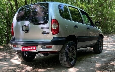 Chevrolet Niva I рестайлинг, 2003 год, 570 000 рублей, 2 фотография