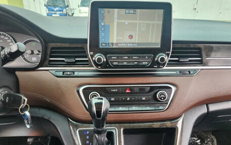 Hyundai Grand Starex Grand Starex I рестайлинг 2, 2020 год, 1 930 000 рублей, 14 фотография