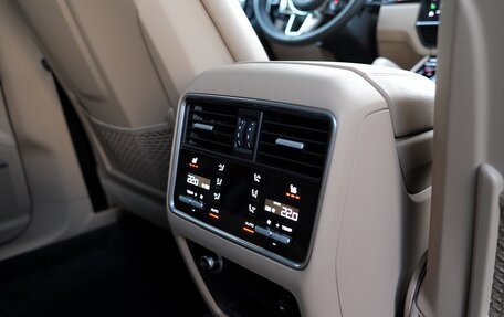 Porsche Cayenne III, 2022 год, 9 850 000 рублей, 38 фотография