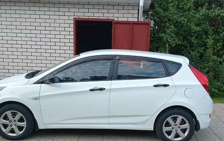 Hyundai Solaris II рестайлинг, 2012 год, 650 000 рублей, 8 фотография