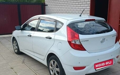 Hyundai Solaris II рестайлинг, 2012 год, 650 000 рублей, 7 фотография