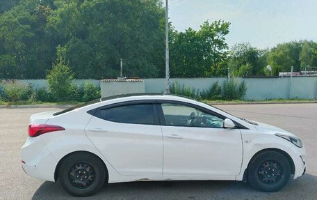 Hyundai Elantra V, 2015 год, 900 000 рублей, 2 фотография