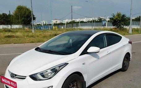 Hyundai Elantra V, 2015 год, 900 000 рублей, 3 фотография