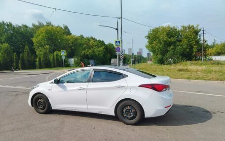 Hyundai Elantra V, 2015 год, 900 000 рублей, 4 фотография