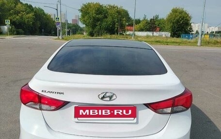 Hyundai Elantra V, 2015 год, 900 000 рублей, 5 фотография