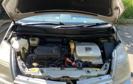 Toyota Prius, 2006 год, 550 000 рублей, 3 фотография