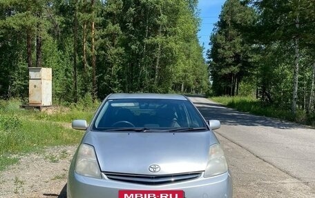 Toyota Prius, 2006 год, 550 000 рублей, 6 фотография